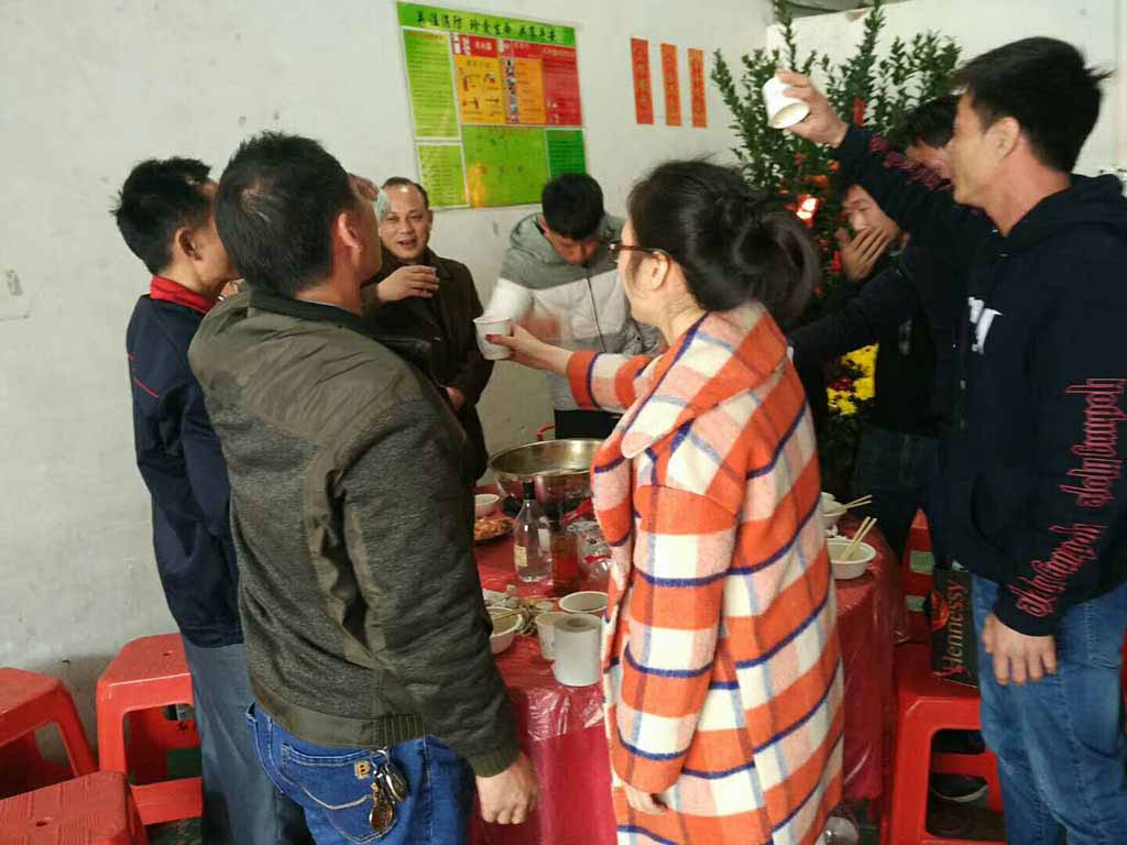 开工大吉---鞭炮声声，2018年茂华公司红红火火开工啦！